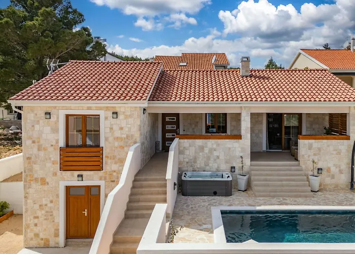 Holiday home Alora By Interhome Pridraga