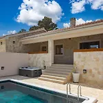 Alora By Interhome