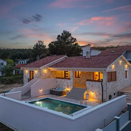 Alora By Interhome * Pridraga