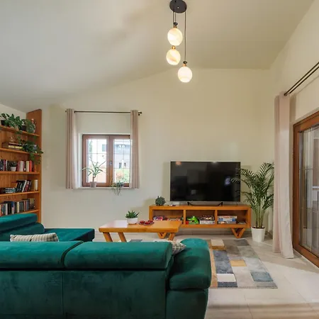 Alora By Interhome * Pridraga