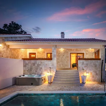 Alora By Interhome Vakantiehuis Pridraga