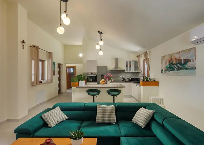 Alora By Interhome * Pridraga